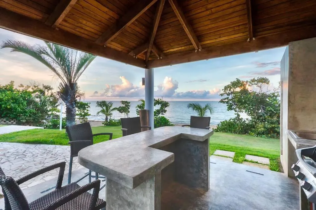 Beautiful Villa! Diiscount Via What Aspp! Pool, Secluded Beach! Check The Number From The Photos! Vieques Villa